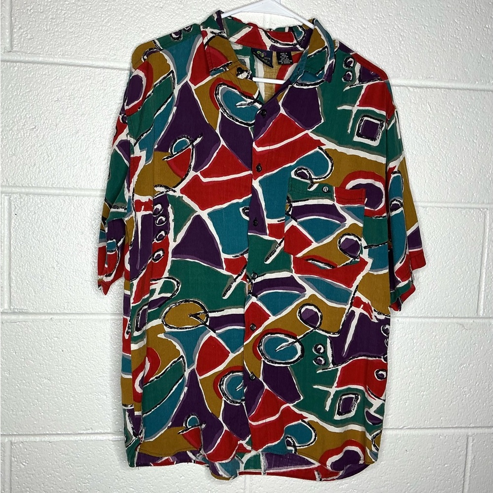 < Vintage Shah Safari Vibrant Patterned Button Down >